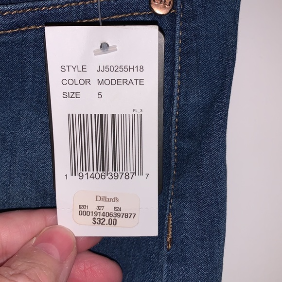 CP JEANS blue Jean skirt. Size 5. Juniors. Exclusively designed for Dillards. - Picture 6 of 9